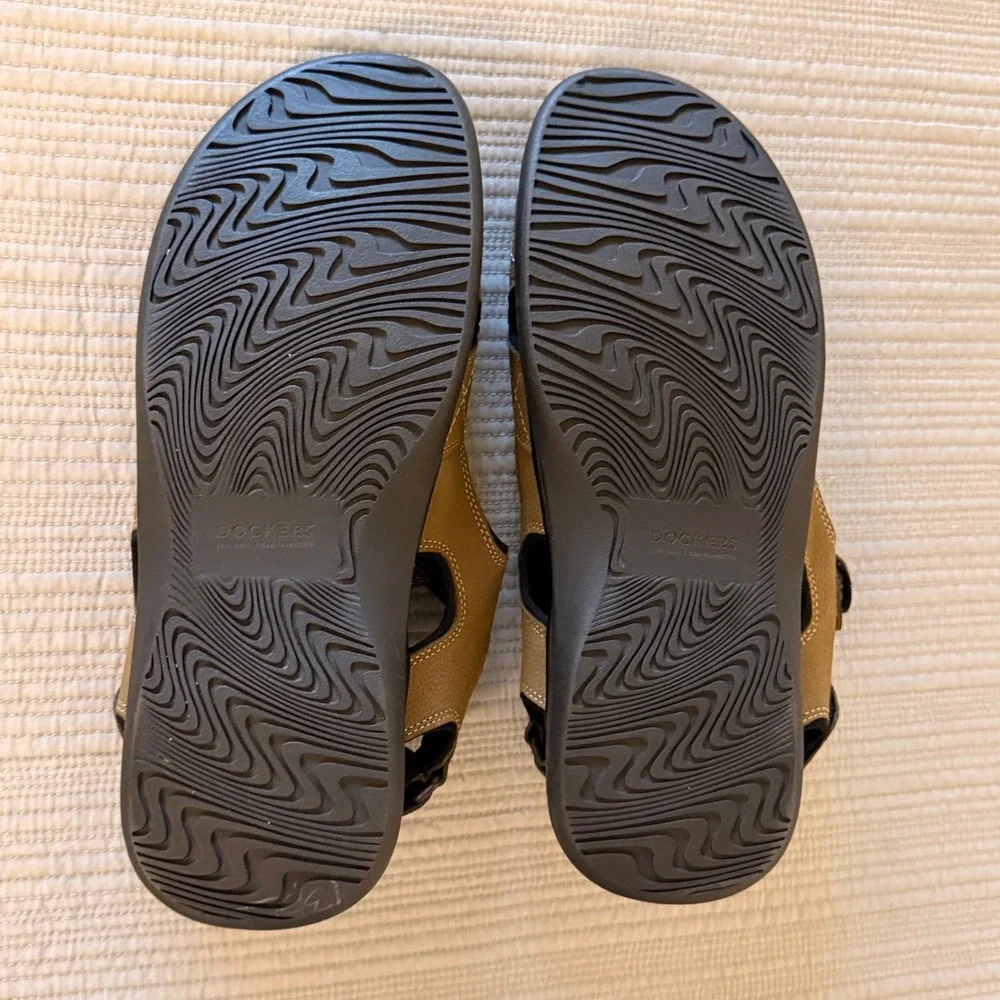 NEW Dockers Mens Sunland Memory Foam Fisherman Sandals Brown 90-21382 Size 12M